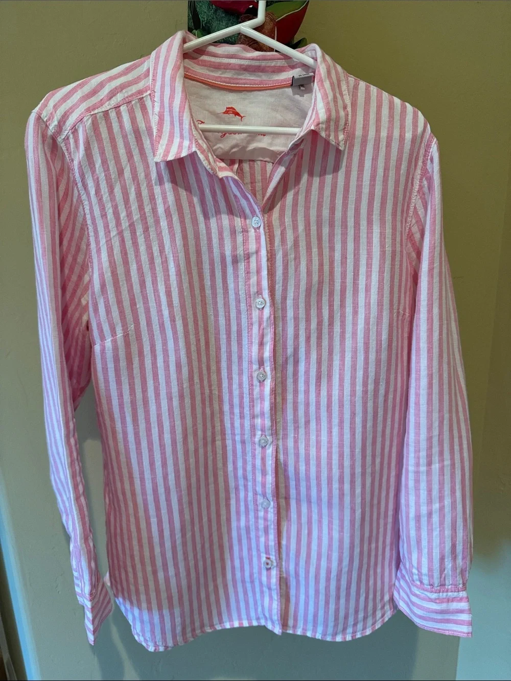 Tommy Bahama Woman’s Large 100% Linen Pink and White Striped Button-Up Shirt - Picture 1 of 11
